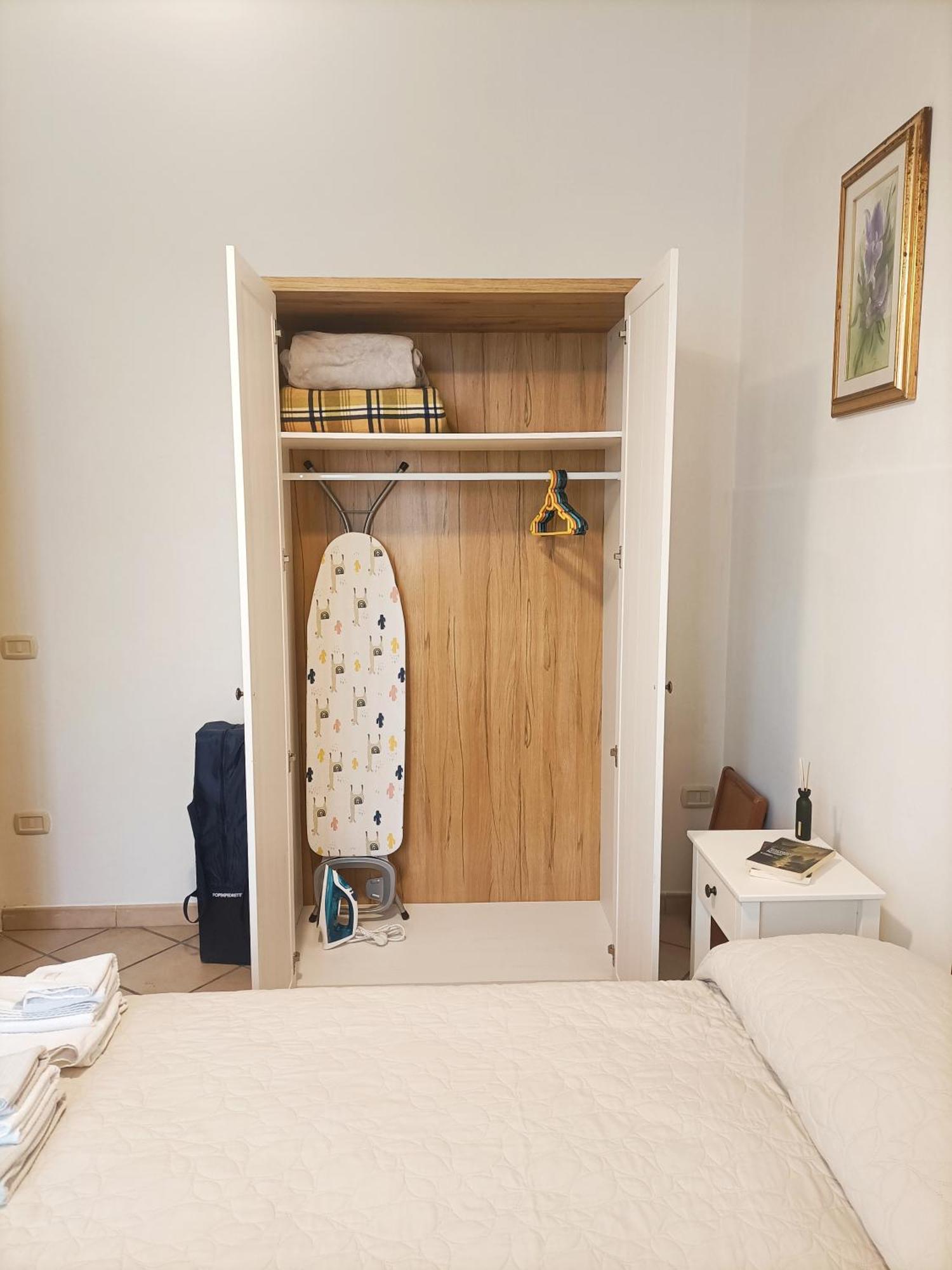 Bright Port View Apartment- Free Parking Cagliari Esterno foto
